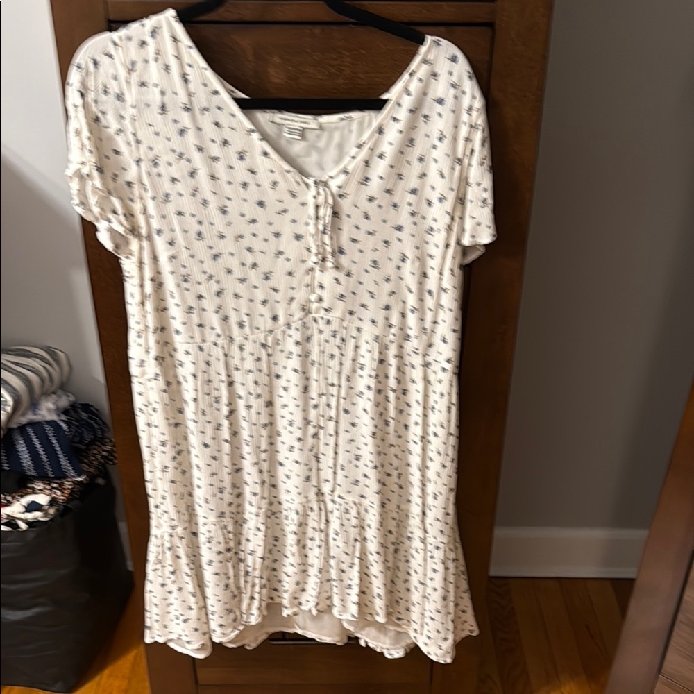 American Eagle Outfitters Cream Mini Sundress with Flutter Sleeves